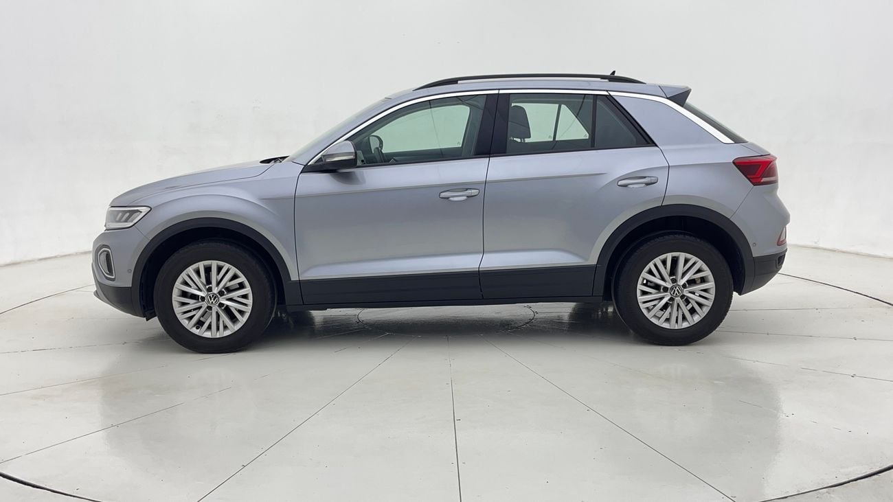 فولكس واجن T ROC 2024 LIFE | AED 1086/Month | 0 DP | 30 Day Return | Warranty | Service History