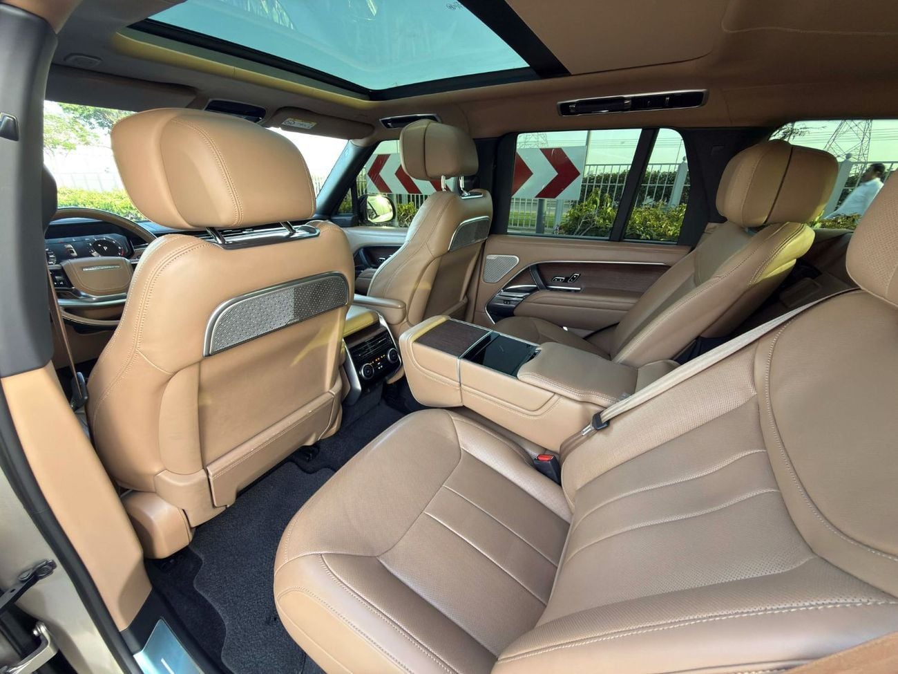 Land Rover Range Rover First Edition P530 4.4L GCC SPEC NEAT AND CLEAN