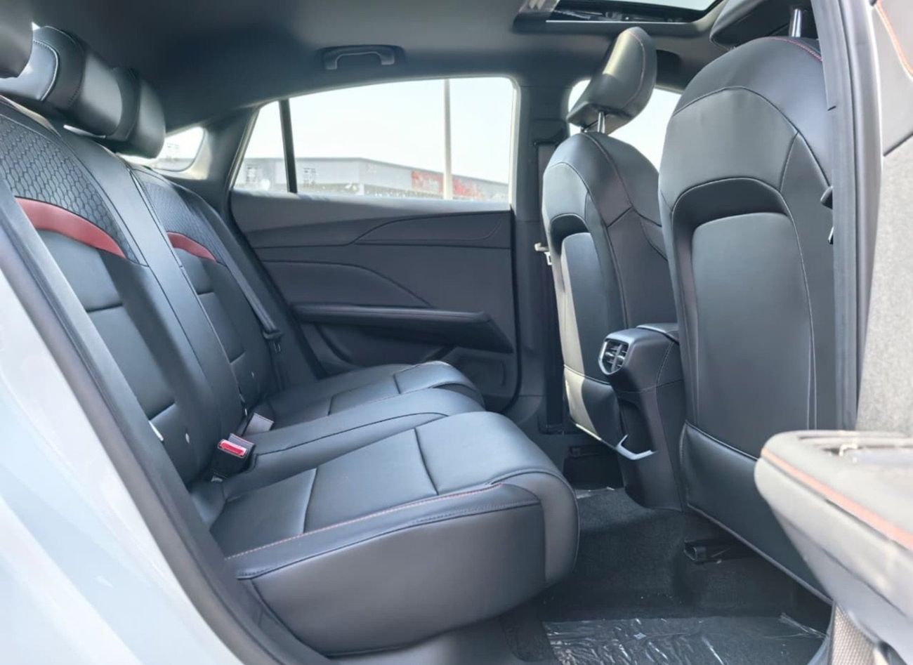 أم جي 5 2025 MG5 1.5L LUXURY AUTOMATIC TRANSMISSION FULL OPTION