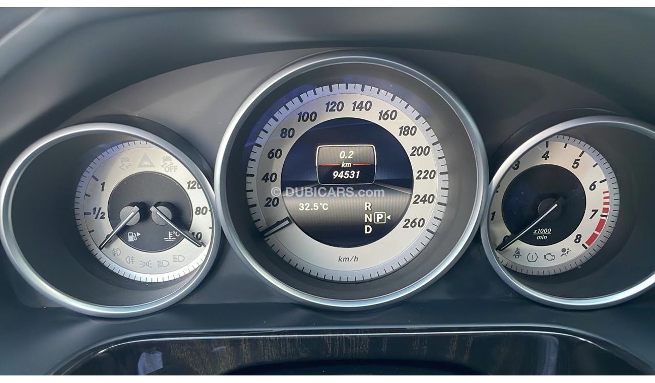 Mercedes-Benz E300 E300 AMG 2014 GCC LOW MILEAGE IN MINT CONDITION