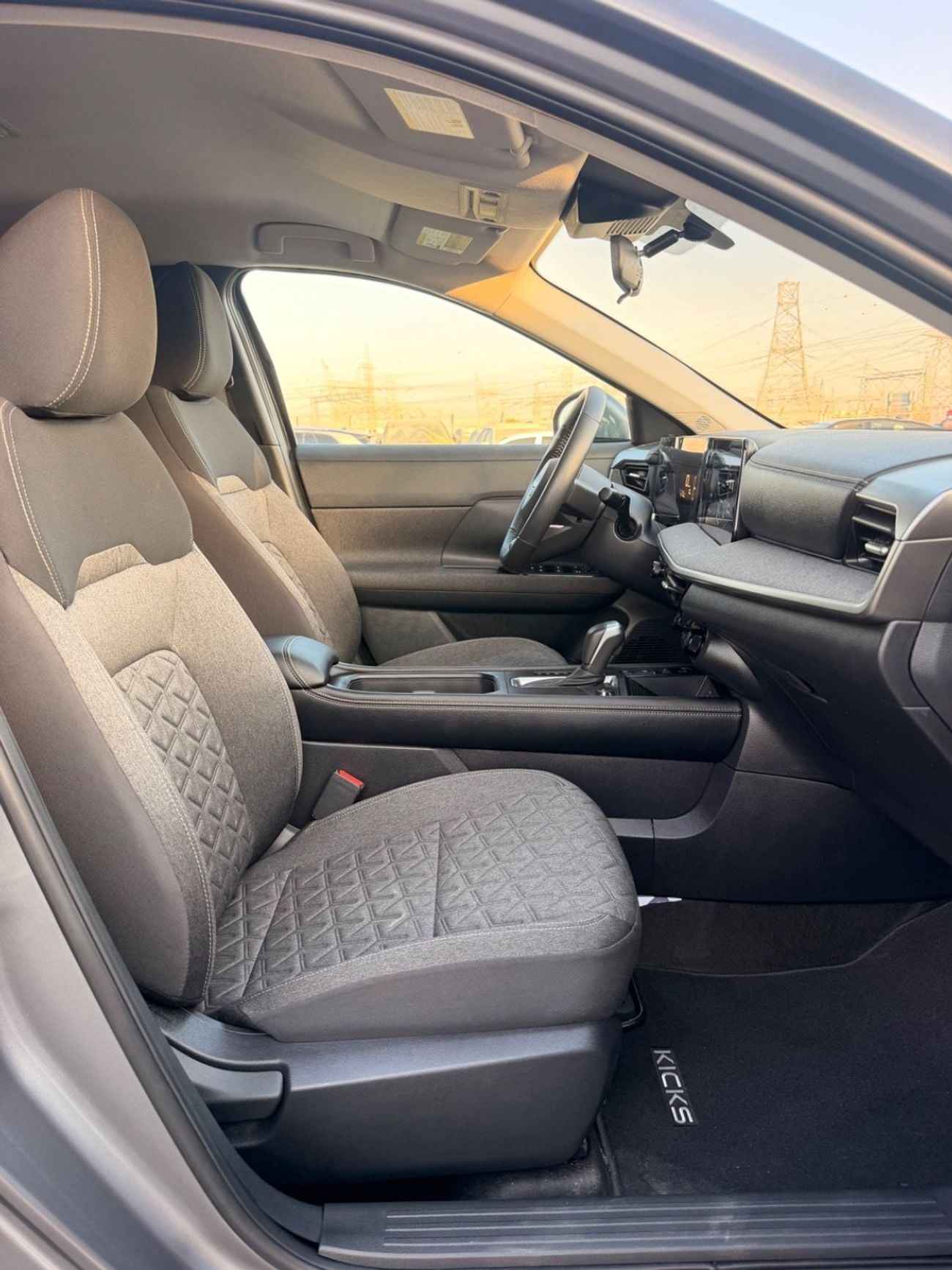 Nissan Kicks SV 2025