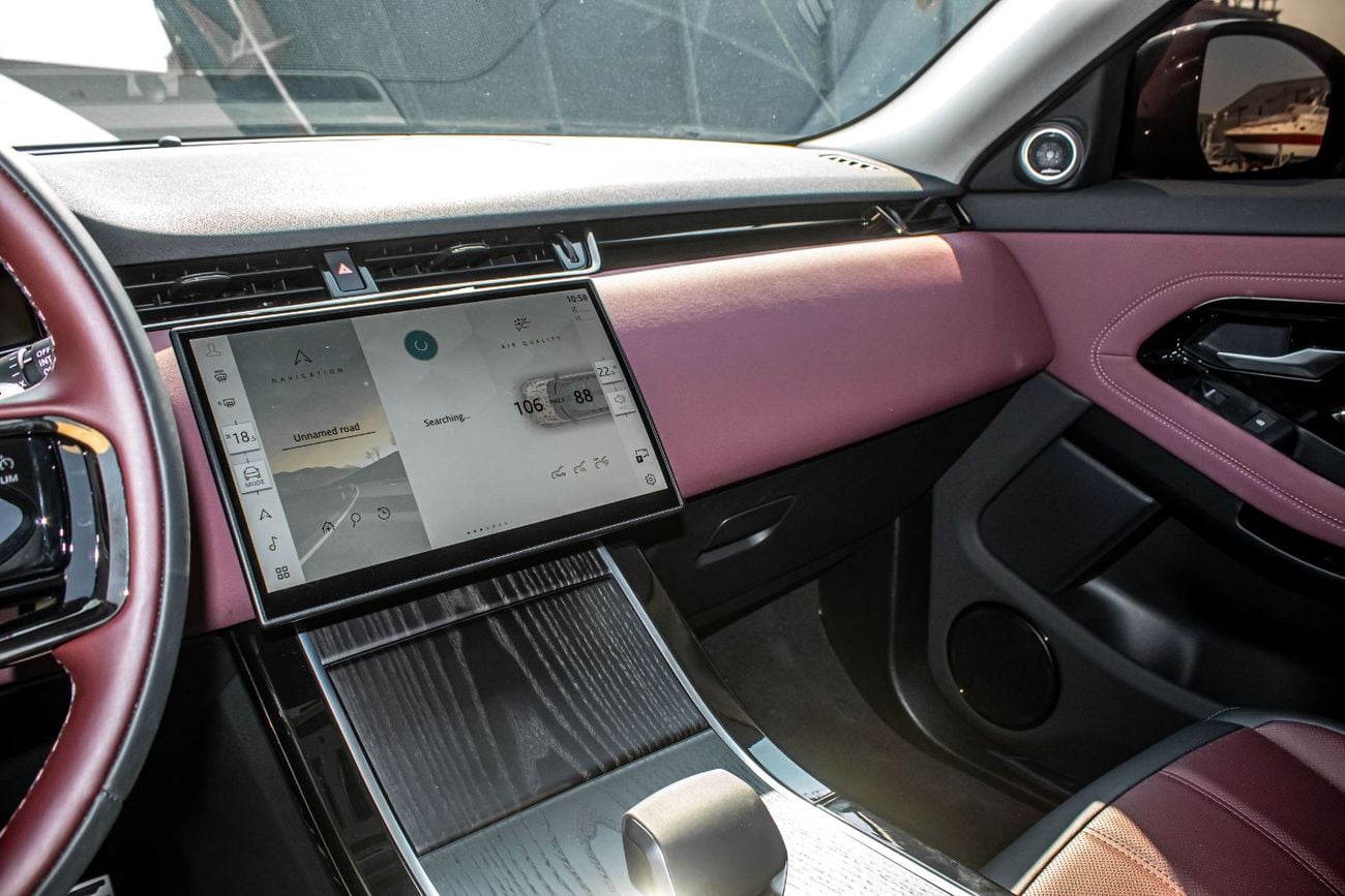 لاند روفر رانج روفر إيفوك P200 R-Dynamic 2.0L