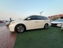 Honda Odyssey TOURING fully loaded in showroom condition