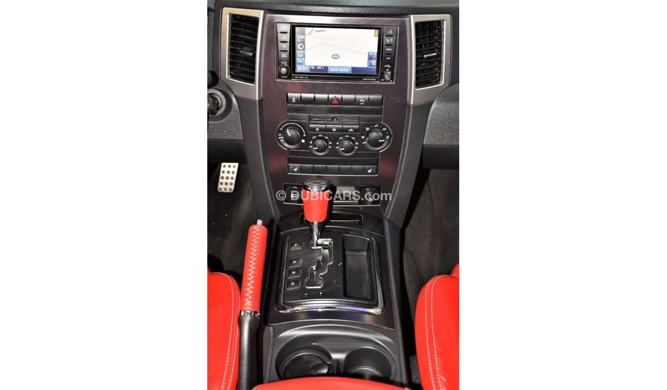 Jeep Grand Cherokee ORIGINAL PAINT ( صبغة وكالة ) Jeep Grand Cherokee SRT8 2010 Model!! in Black Color! GCC Specs