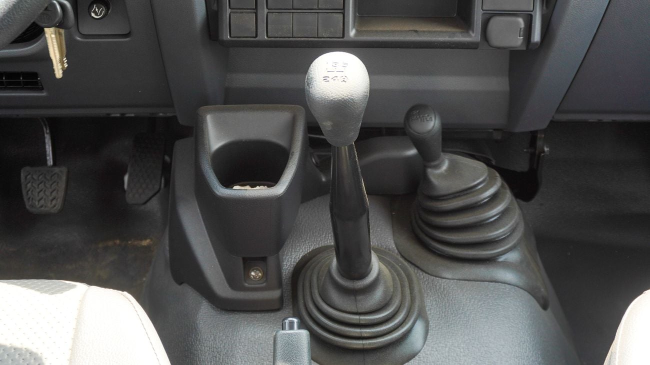 Toyota Land Cruiser Pick Up 4.2L Diesel M/T