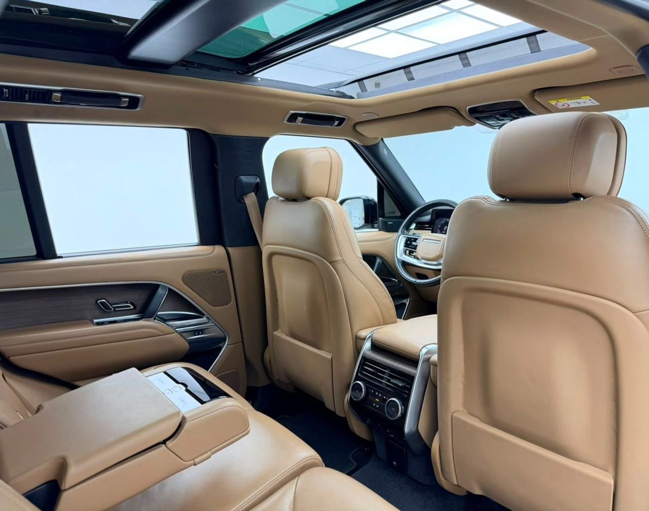 Land Rover Range Rover 2023 Range Rover Vogue SE P400, June/2028 Range Rover Warranty, Full Range Rover Service History, GC