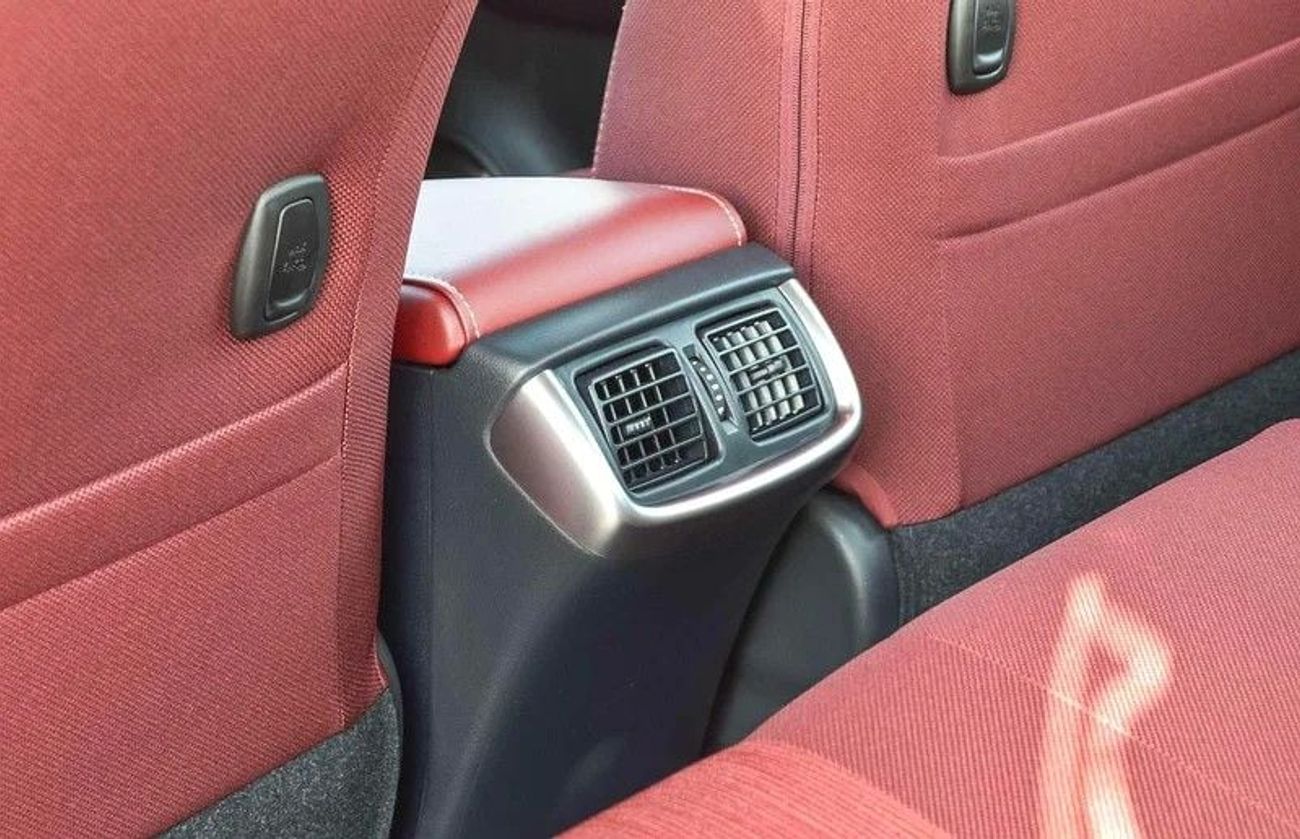 تويوتا هيلوكس GLX 2.7L Double Cab Utility RWD A/T