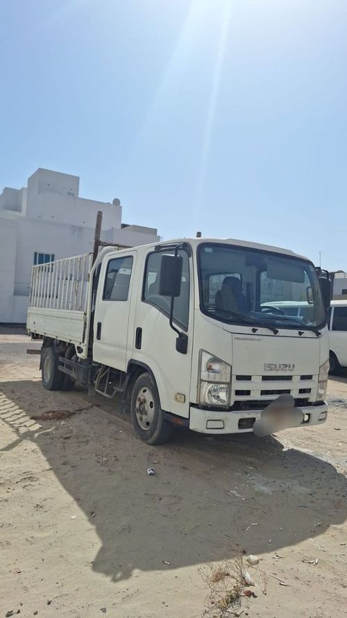 Isuzu NPR Gcc / Excellent condition