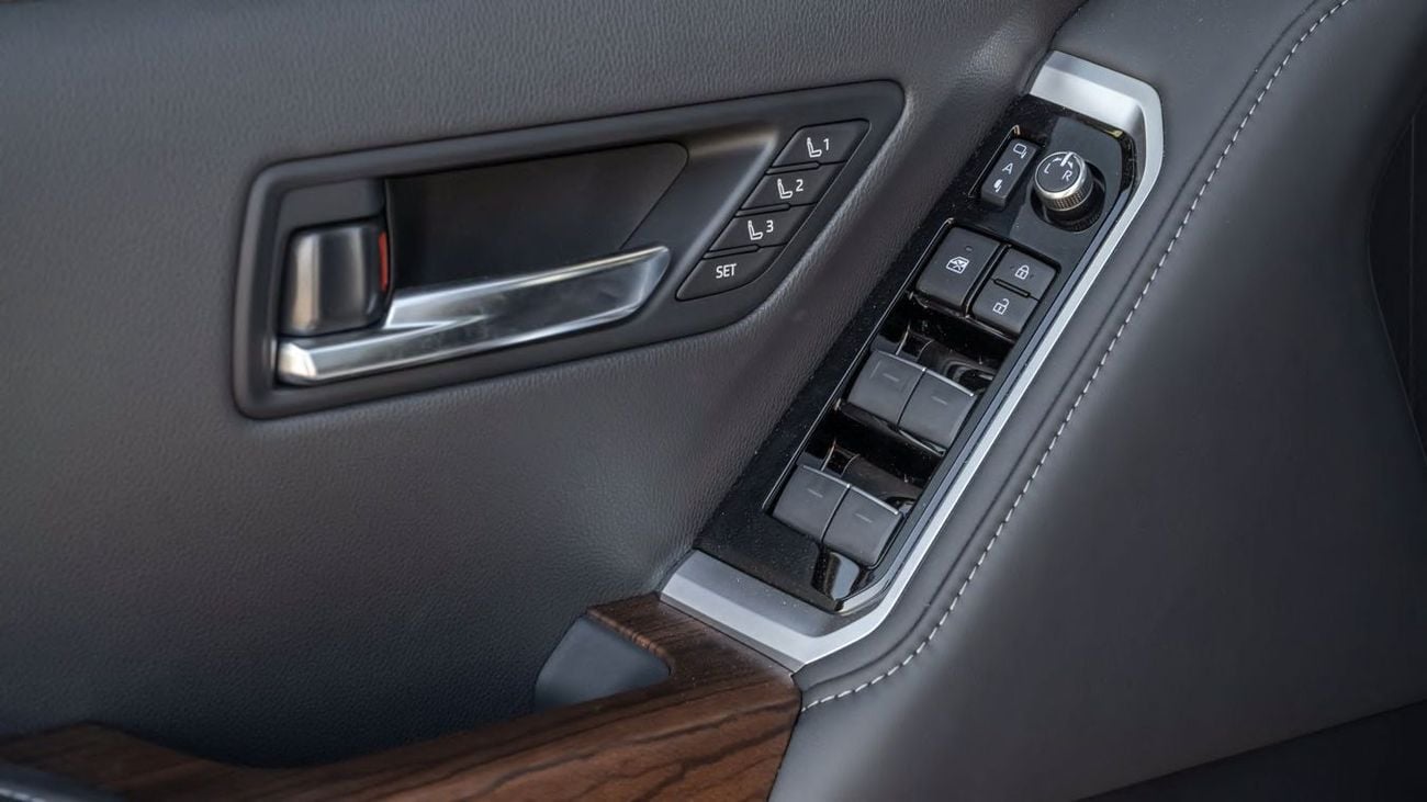 تويوتا لاند كروزر TOYOTA LAND CRUISER VX 4.0 Full option with Radar 2026