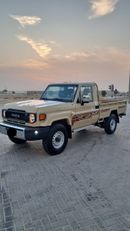 تويوتا لاند كروزر بيك آب HARDTOP 70th LX1 4.0L