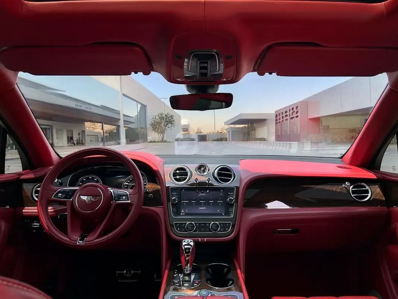 Bentley Bentayga LP-640 ROADSTER Bentayga 4.0T AED 4,640 P.M | 0% DOWN PAYMENT | BENTLEY BENTAYGA V8 | 4.0L V8 | 2020