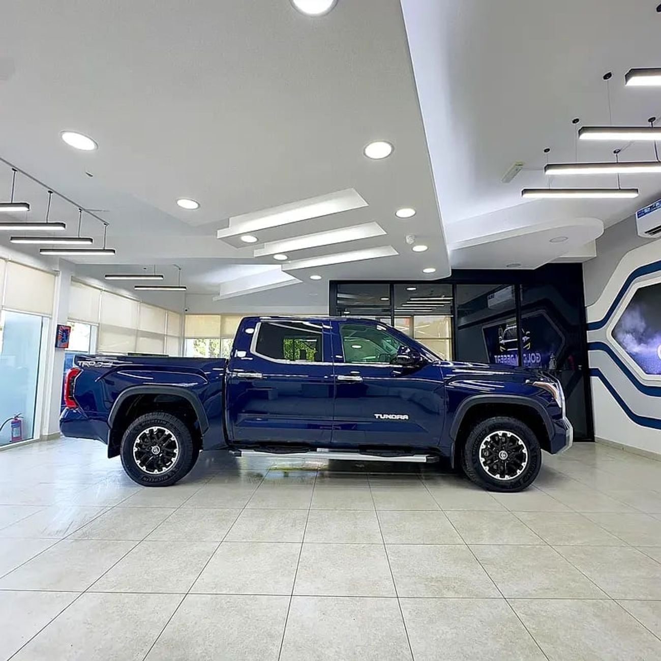 تويوتا تاندرا Crewmax Limited 5.7L TRD Package