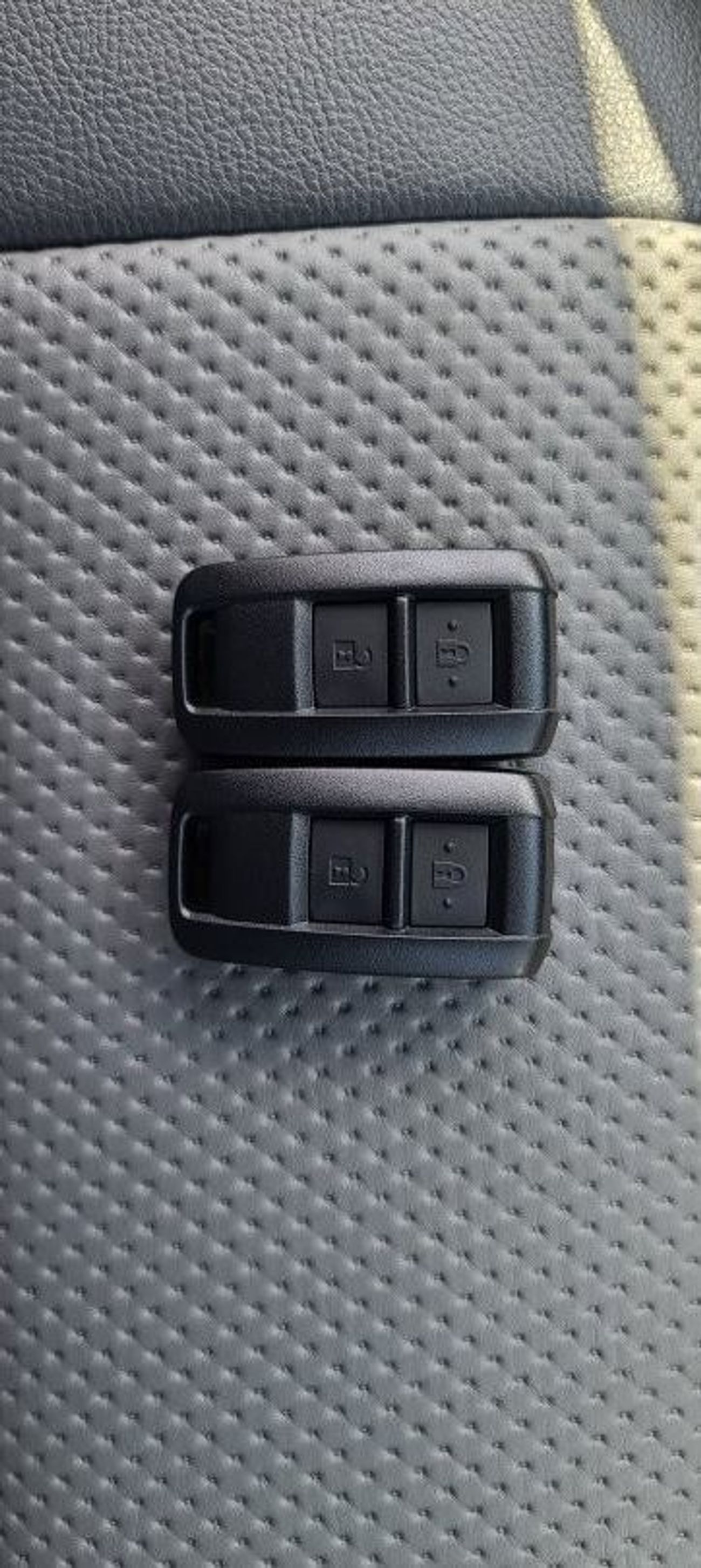 Toyota Land Cruiser 70 Toyota Land Cruiser 76 4.2L STD M/T DSL 2024