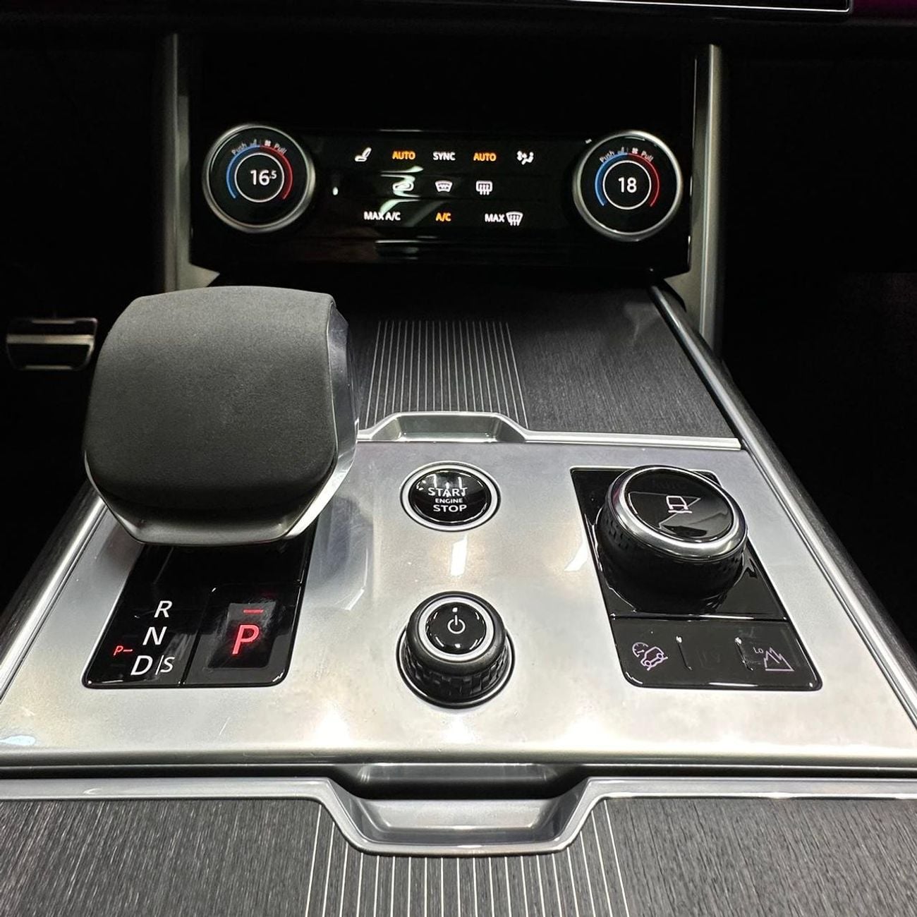 Land Rover Range Rover First Edition P530 4.4L