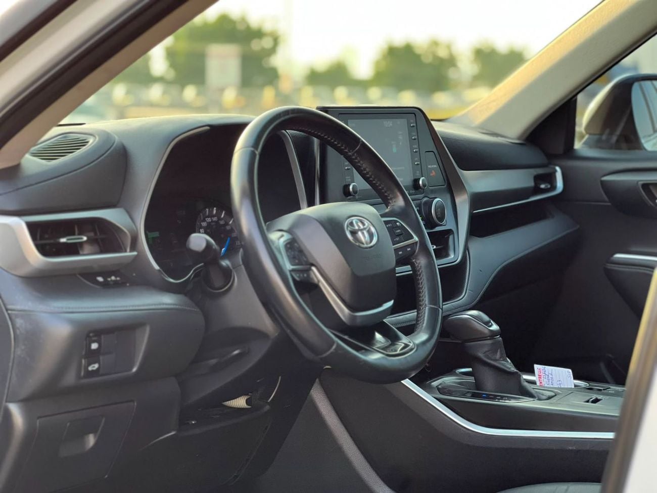Toyota Highlander 2020 Toyota Highlander Hybrid XLE Full Option 2.5L V4 - Sunroof - Leather Seat - Rear Camera & Senso