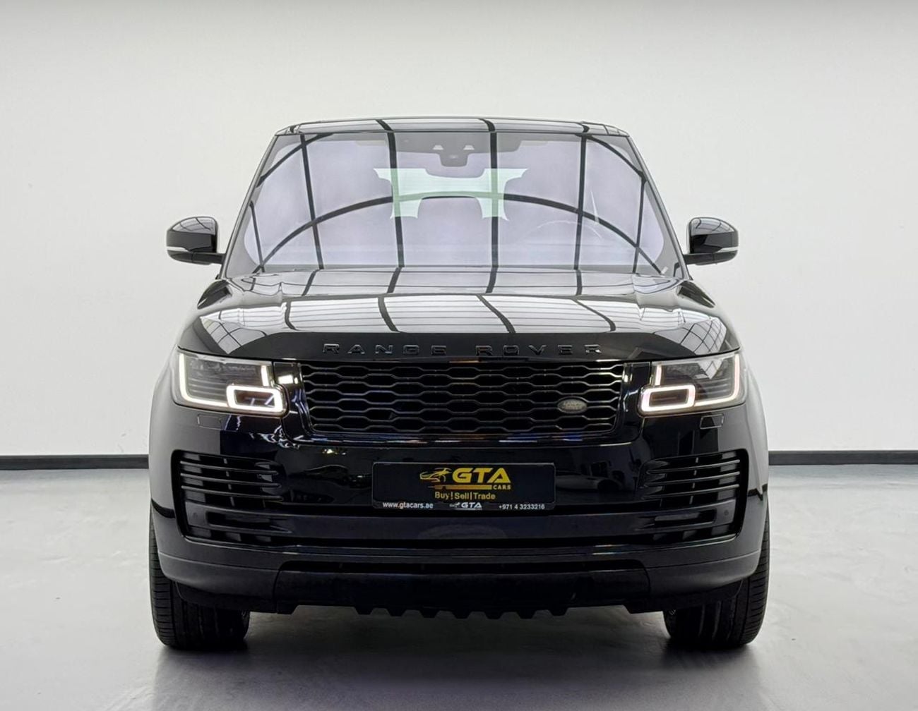 Land Rover Range Rover 2018 Range Rover Vogue HSE, Full Service History, Fully Loaded, Excellent Condition, GCC