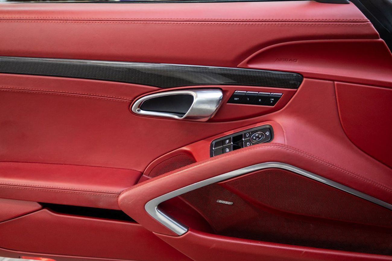 Porsche 911 Carrera 3.4L Coupe