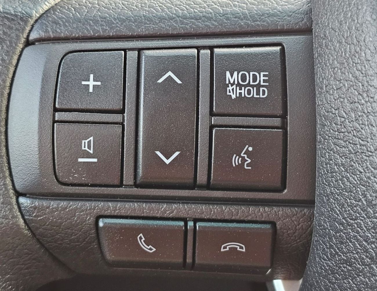 Toyota Hilux SINGLE CABIN TOYOTA HILUX SINGLE CABIN LONG BODY || 2.4L DIESEL V4 M/T 4WD | 5+2 HOOKS | PWOER WINDOW | DIFF-LOCK