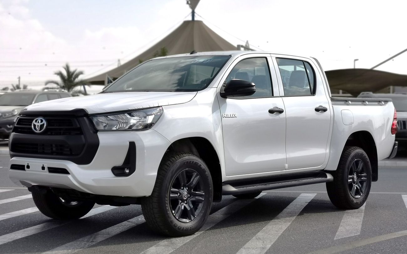 تويوتا هيلوكس 2.4L DSL, MT, WIDE BODY, FULL OPTION, 2023, SPECIAL PROMOTION