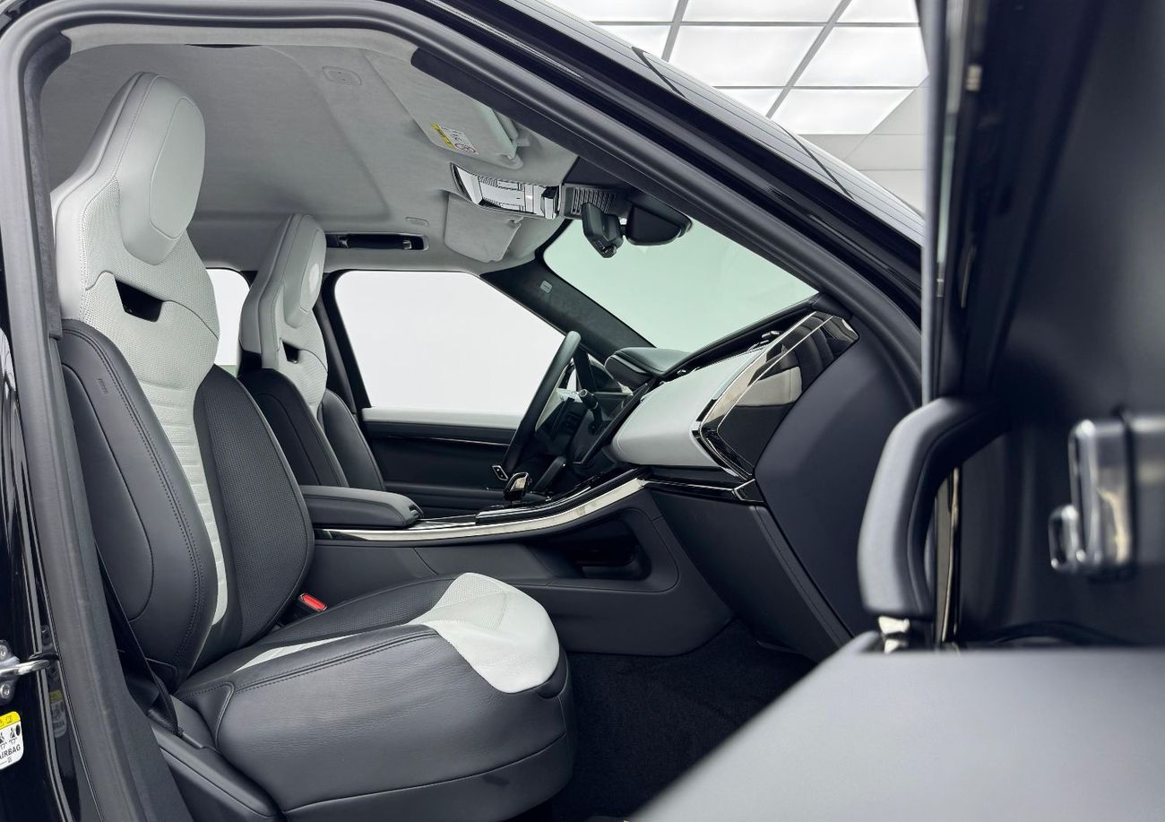 لاند روفر رينج روفر سبورت SV 4.4L 2024 Range Rover Sport SV, Warranty, Full RR Service History, Fully Loaded, Low Km, Euro