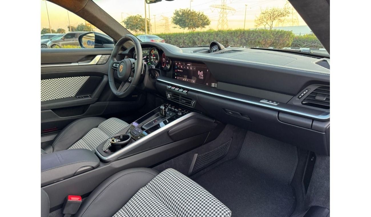 بورش 911 Turbo 3.8L (580 HP) Coupe GCC SPEC UNDER WARRANTY