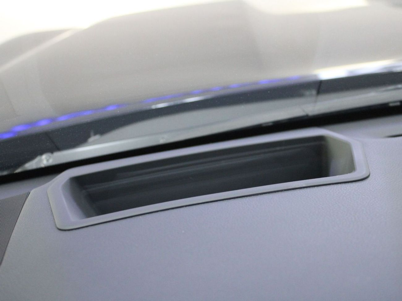 لكزس LX 600 F-Sport