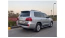 Lexus LX 570 exus LX 570 model 2011  G cc full options accident free original pant very very good condition clean