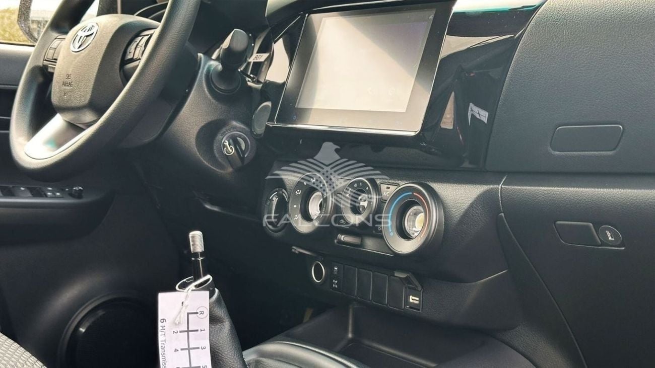 Toyota Hilux DLX Toyota/HILUX D DC 4WD/GUNG3 2.4L Turbo Comfort Power pack - Wide body MT