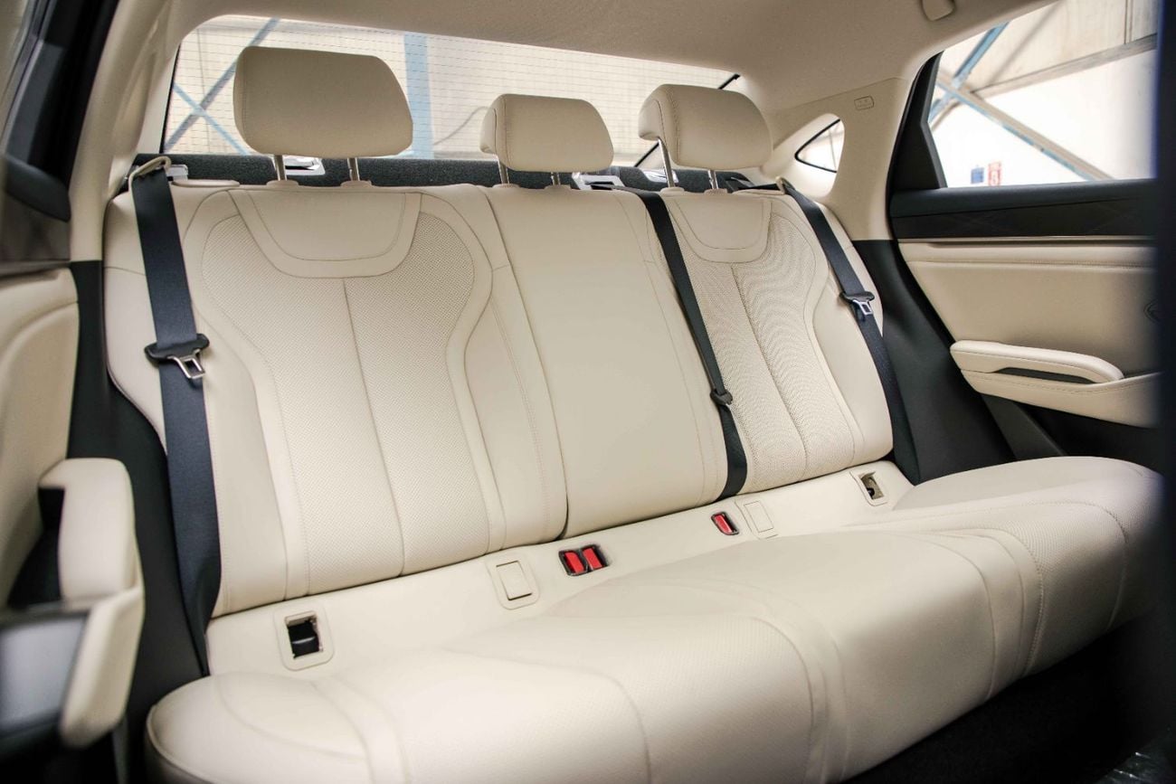 BYD Qin L DM-i ID Superior PHEV 1.5L - White Inside Beige | Export Only