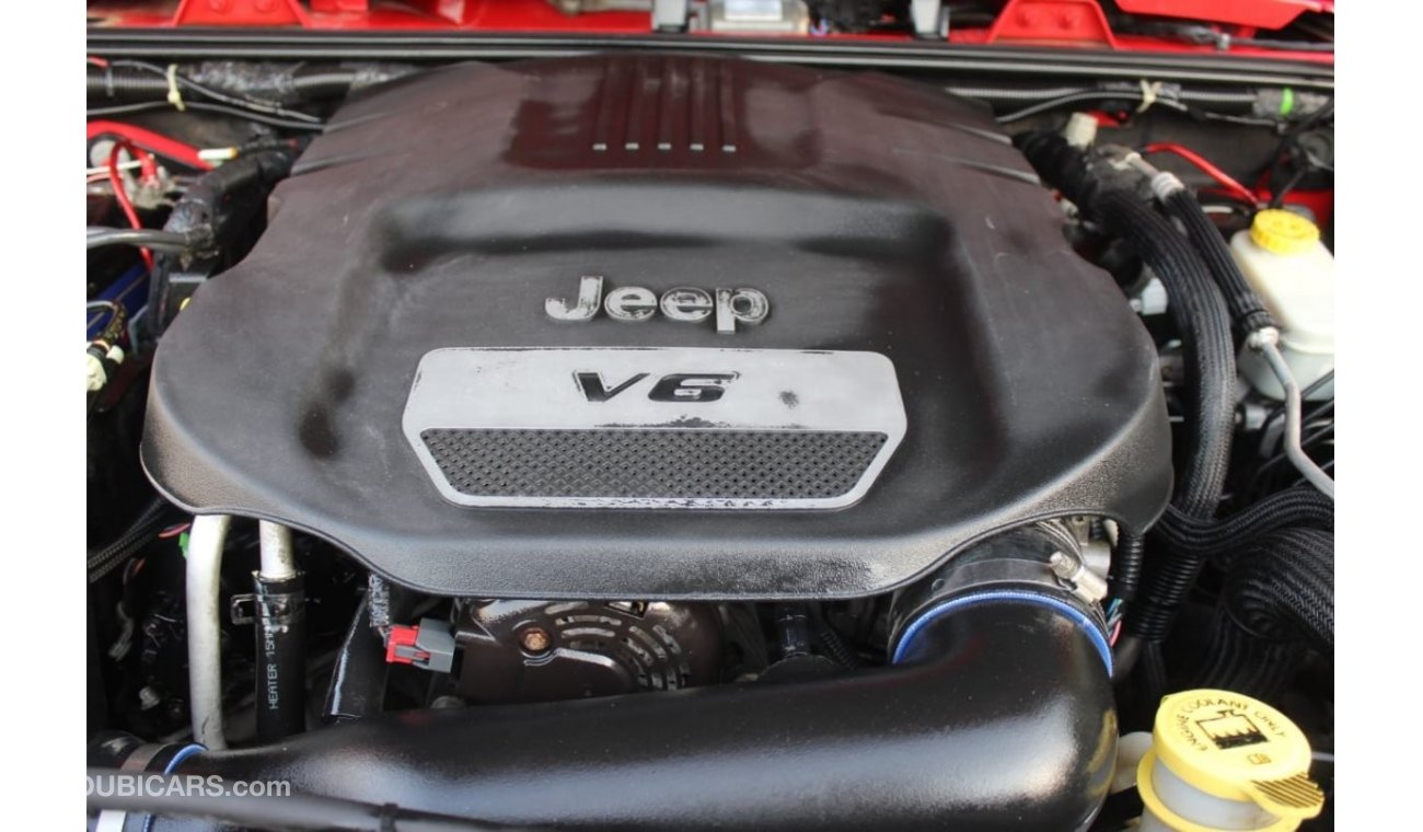 جيب رانجلر سبورت سبورت Jeep WRANGLER 2015 Price 58000 AED Traveld Distance 64000 mile Imported America Clean Ti