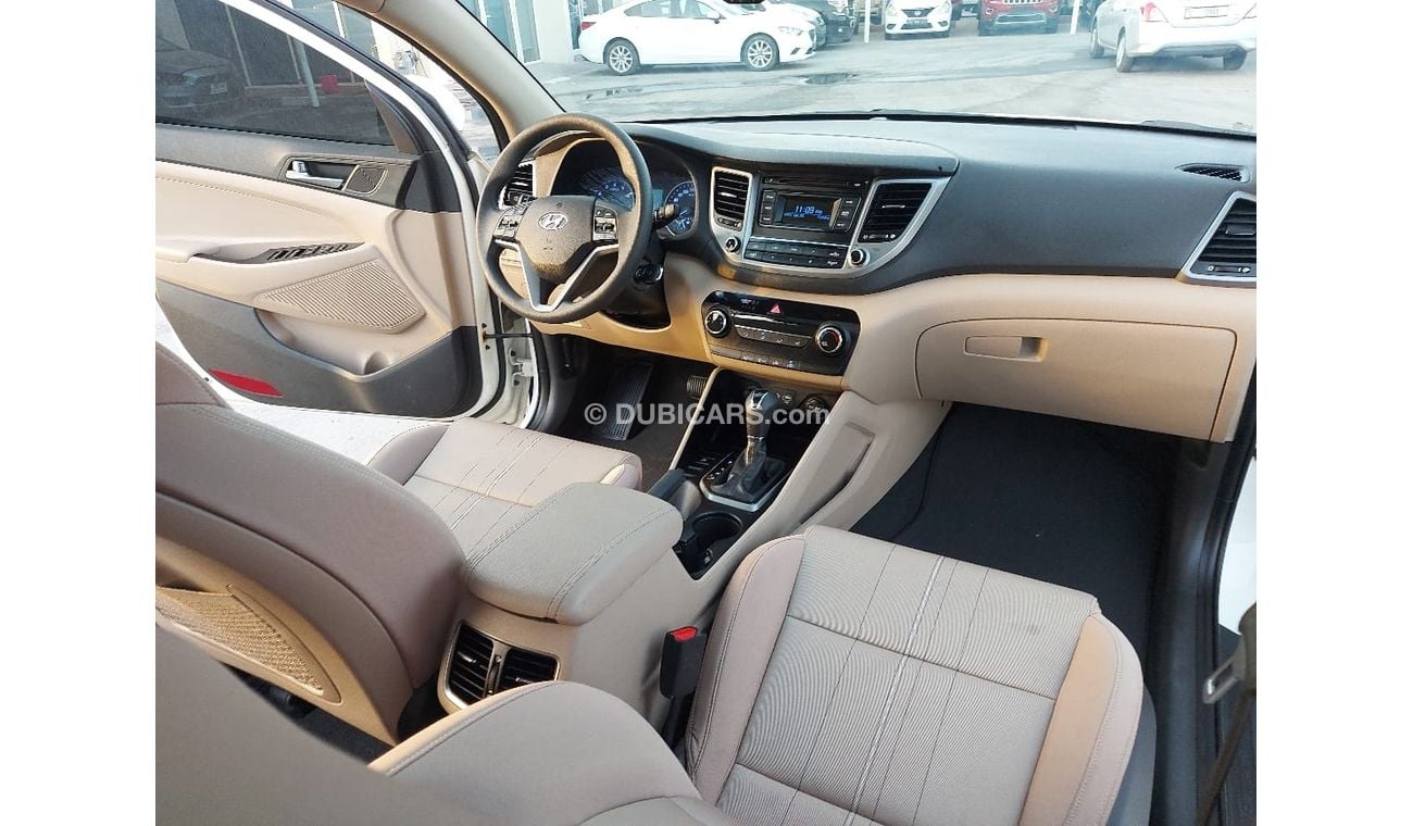 هيونداي توسون SE هيونداى توسان 2017 خليجي بحاله ممتازه 2000 سي سي