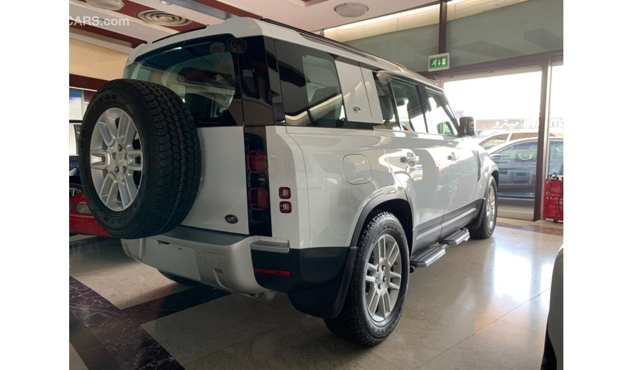 Land Rover Defender New! GCC Spec / With Warranty & Service