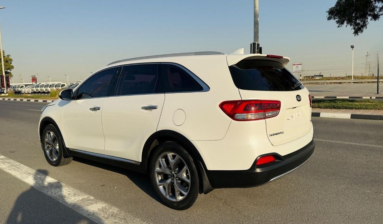 Kia Sorento PANORAMIC SUNROOF | LHD | 2.0L DIESEL ENGINE | (AT) | 2015 | REAR VIEW CAMERA