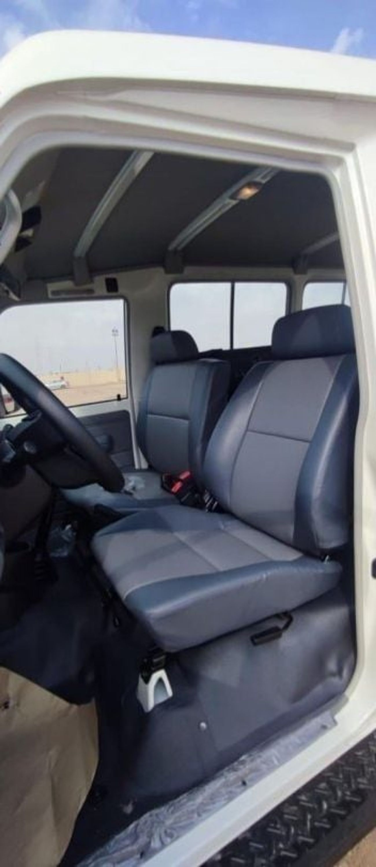 Toyota Land Cruiser 70 