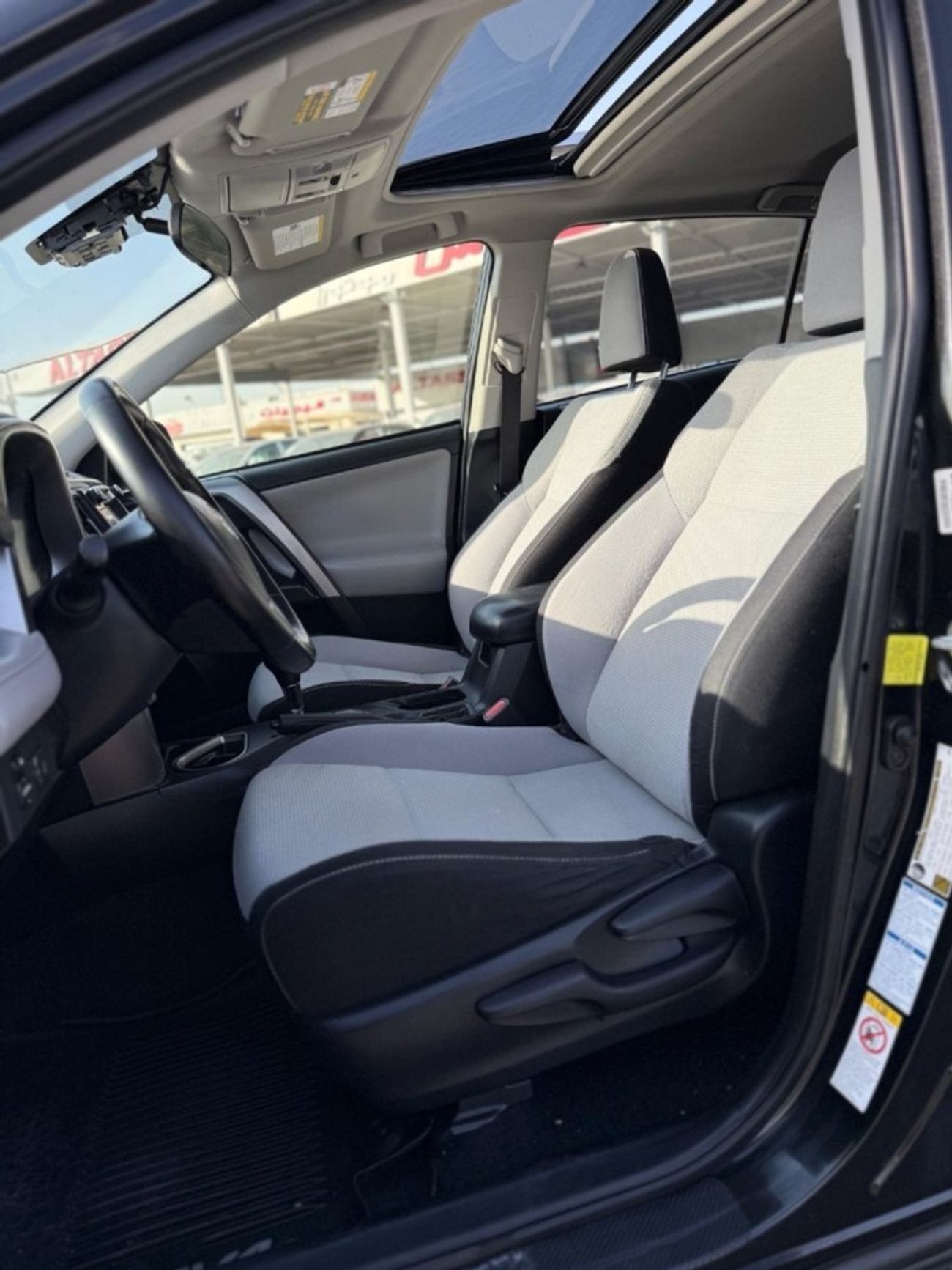 Toyota RAV4 Hybrid XLE 2.5L