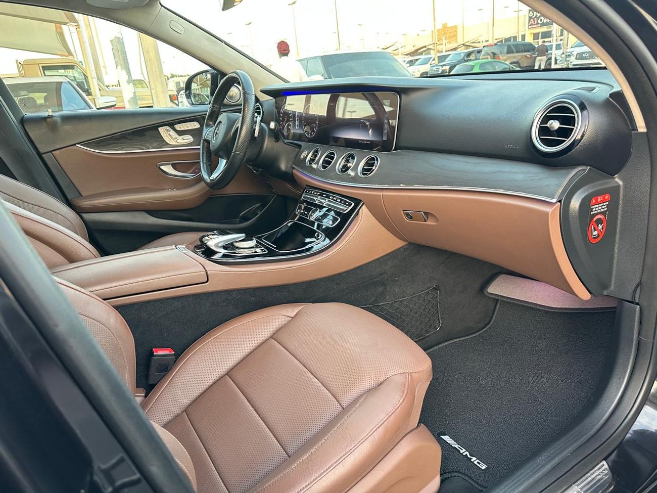 Mercedes-Benz E300 Audi Q5_Gcc_2020_Excellent_Condition _Full option