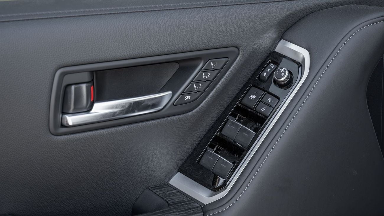 Toyota Land Cruiser TOYOTA LANDCRUISER 3.3 GRS -2026YM