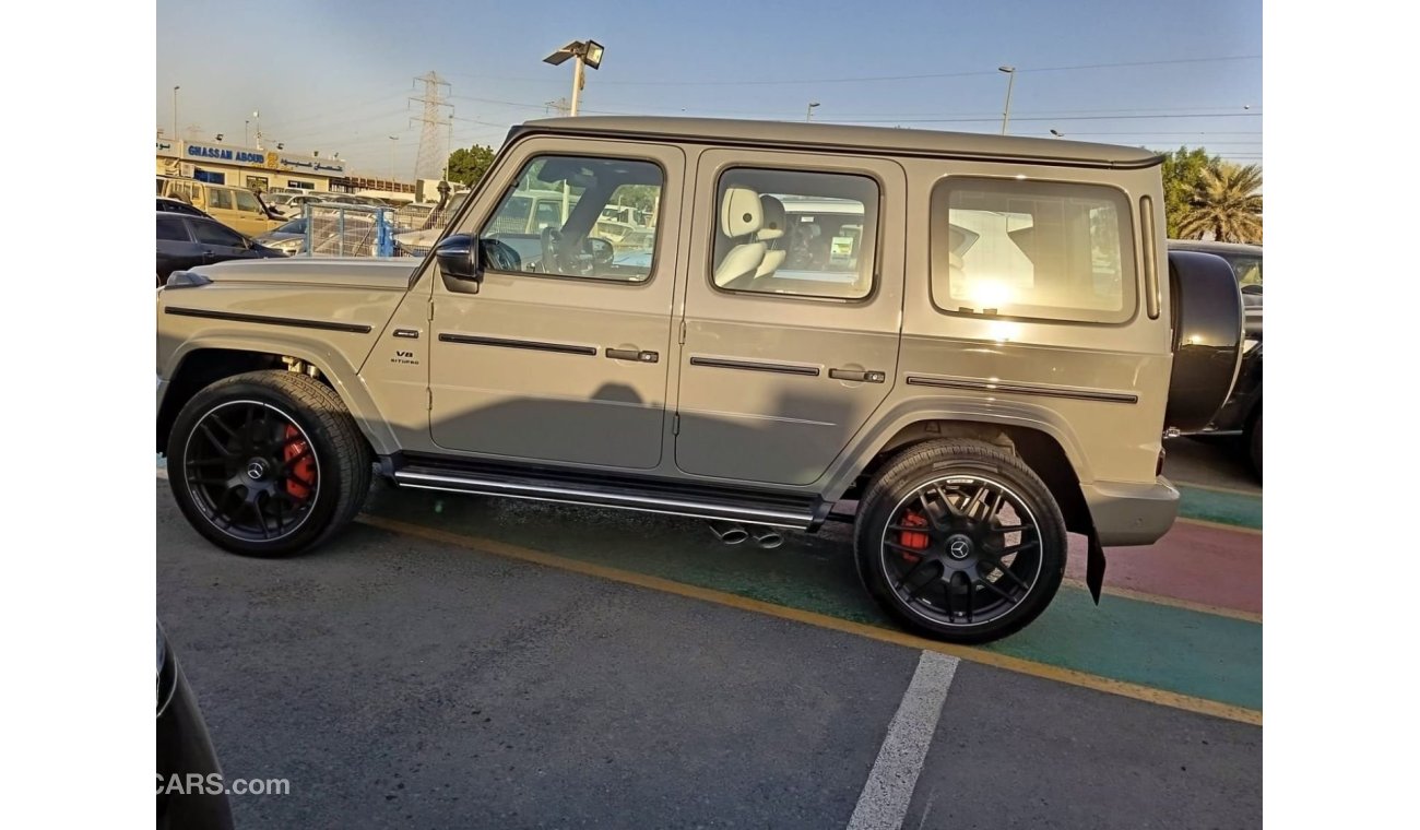 مرسيدس بنز G 63 AMG MERCEDES G 63- GREY INSIDE WHITE