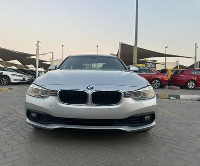 BMW 320i Exclusive 2.0L