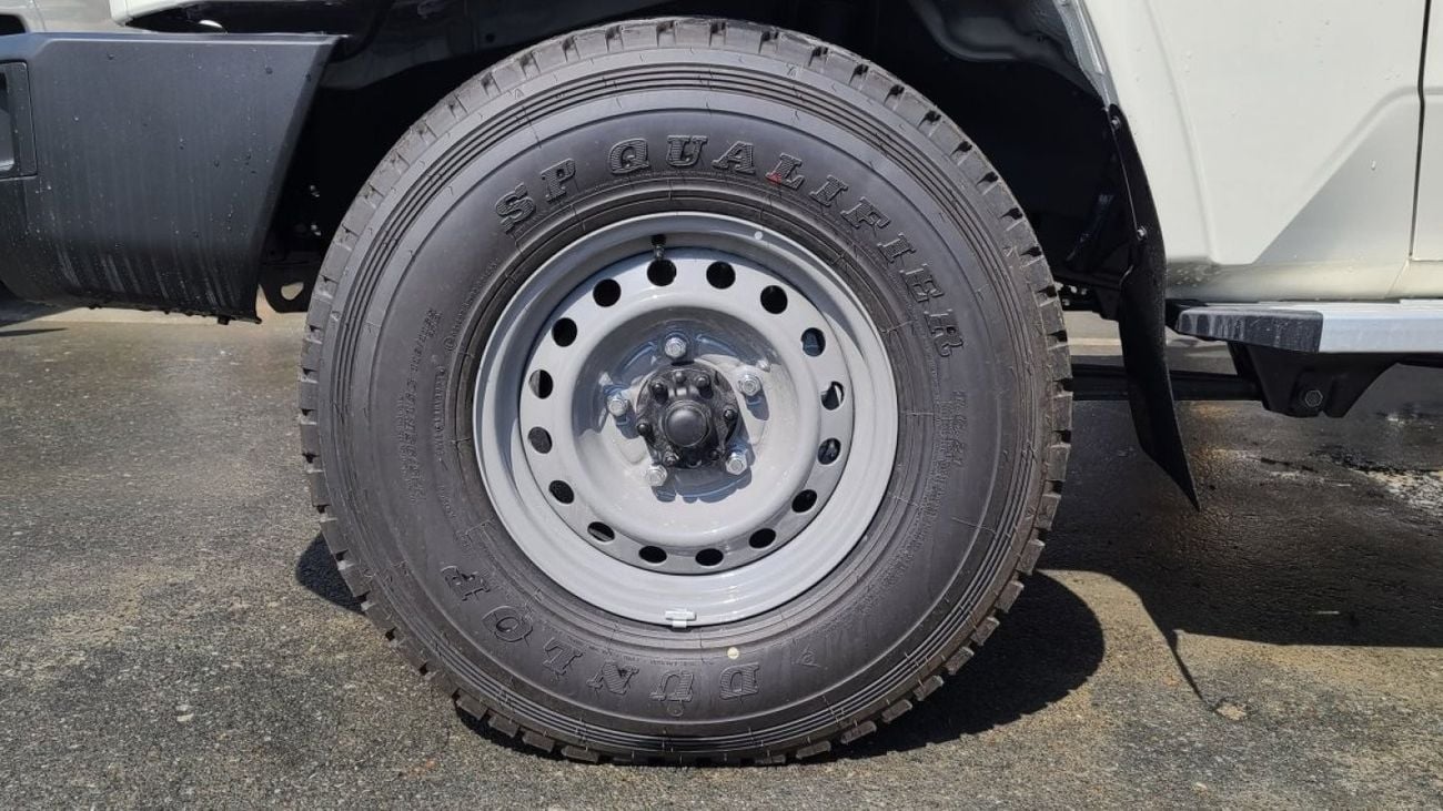 Toyota Land Cruiser 70 Toyota Land Cruiser 76 4.2L STD M/T DSL 2024