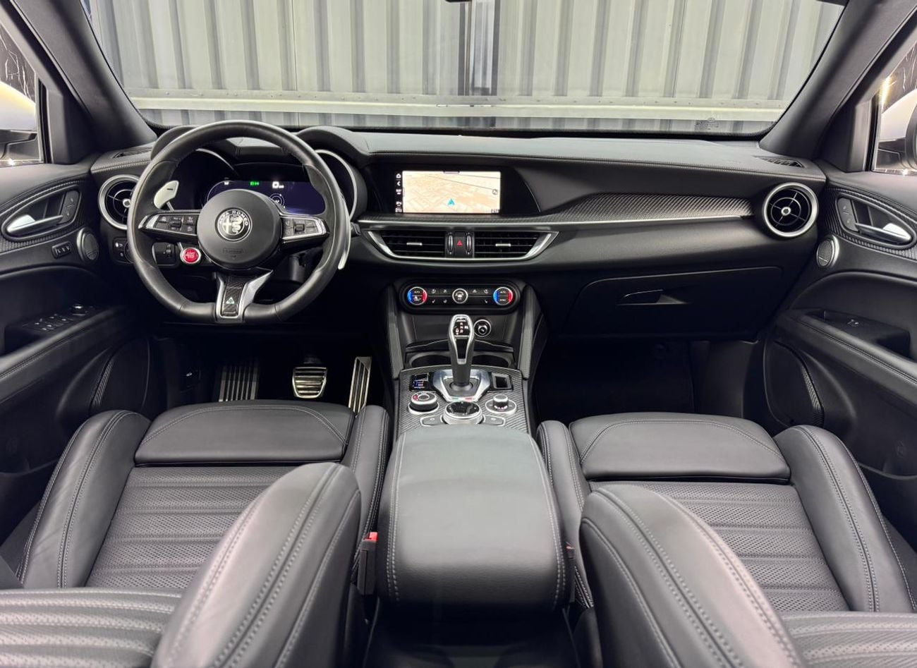Alfa Romeo Stelvio QUADRIFOGLIO