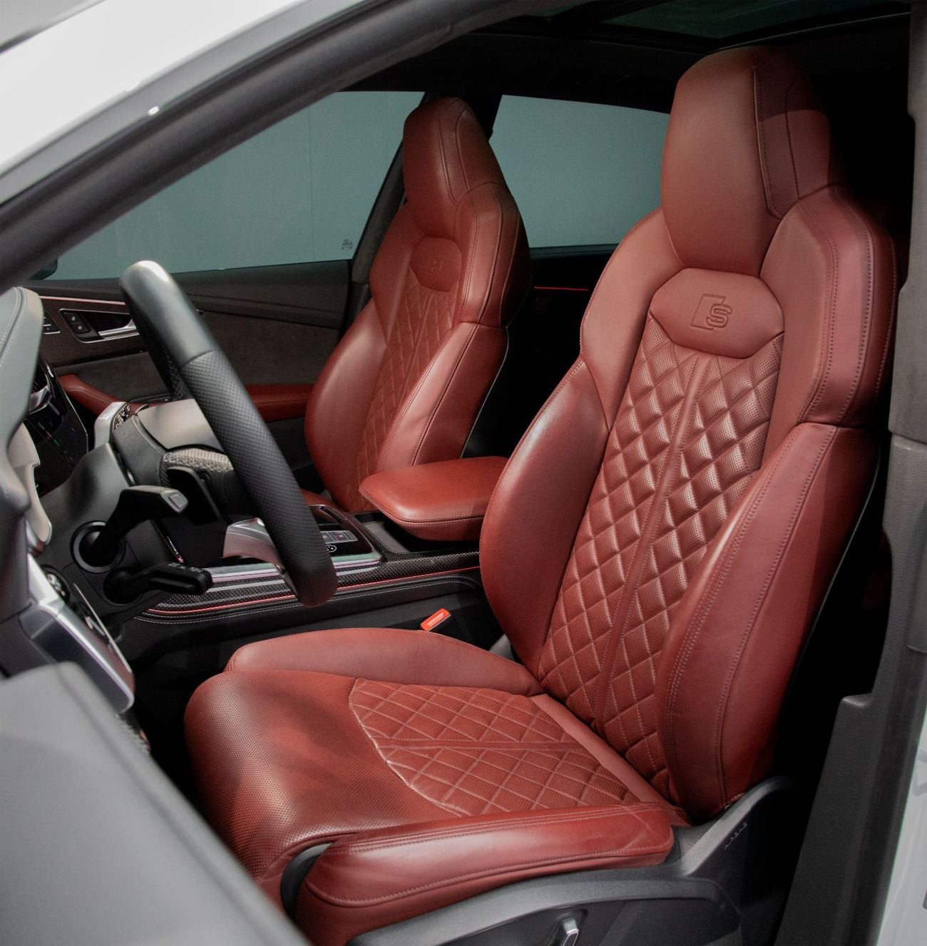 أودي SQ8 4.0 TFSI quattro (507 HP)