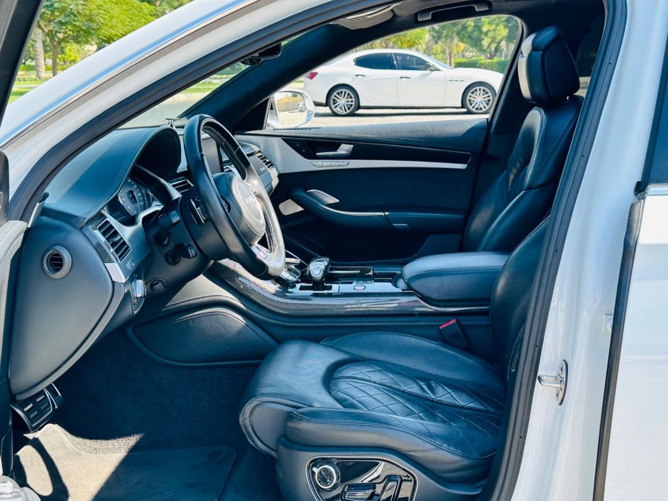 Audi S8 TFSI quattro S-Line 4.2L AUDI S8 MODEL 2014 QUATTRO S LINE FULL OPTION