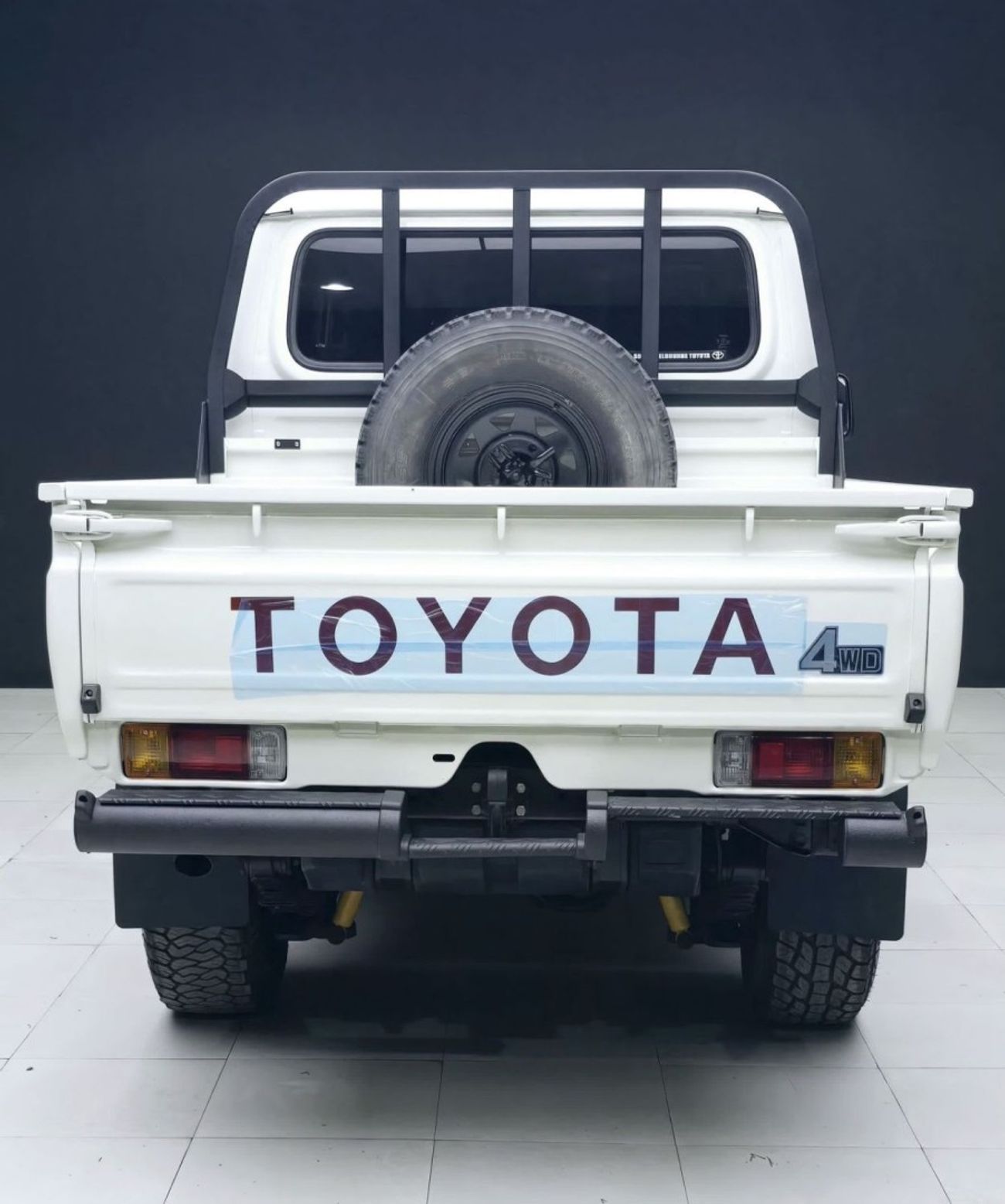 Toyota Land Cruiser Pick Up DIESEL 4.5 LITER ,RIGHT HAND DRIVE MANUAL GEAR