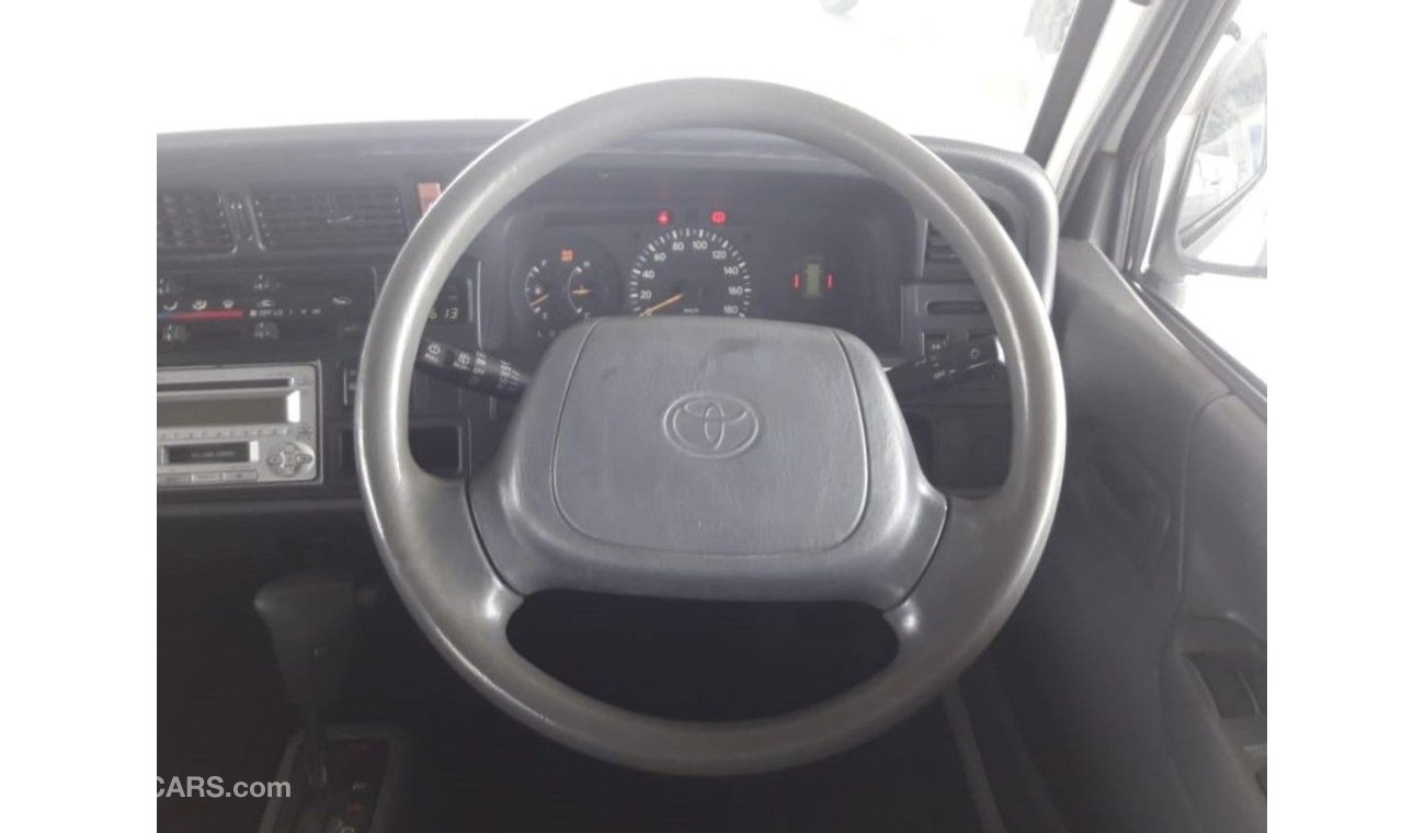 Toyota Hiace Hiace RIGHT HAND DRIVE (Stock no PM 740 )