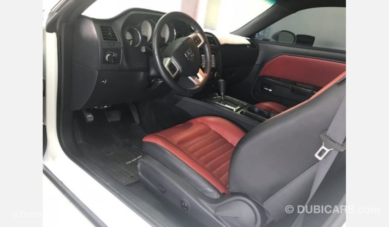 Dodge Charger full optins V8
