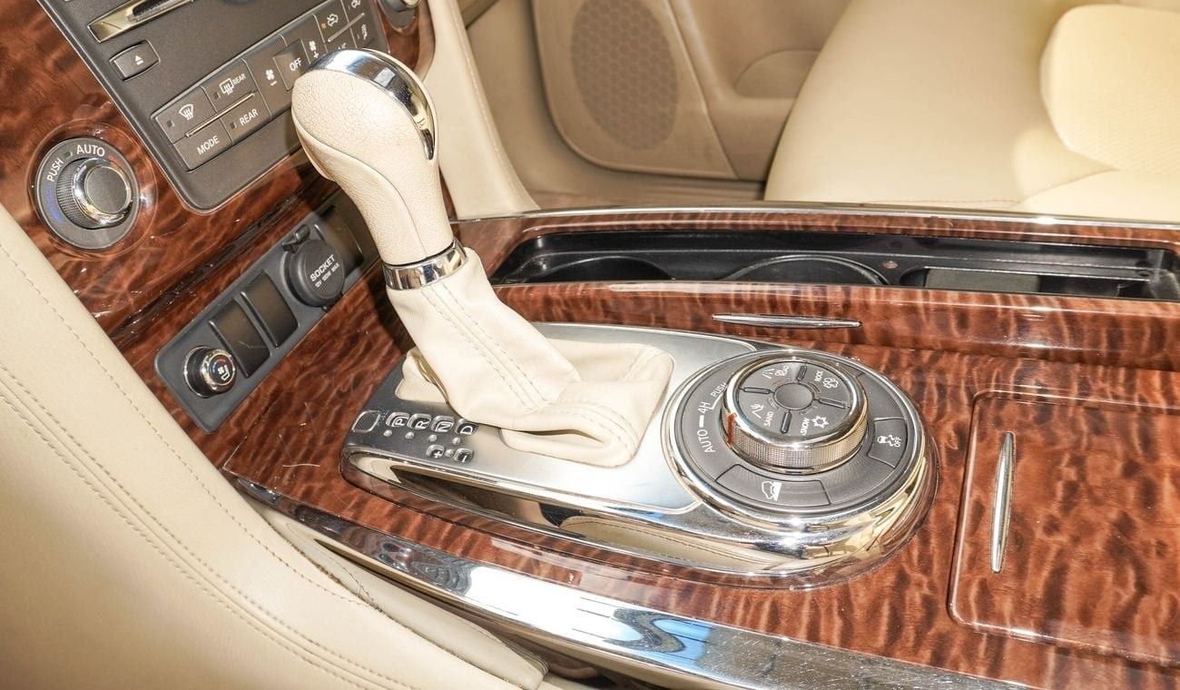 نيسان باترول SE PLATINUM