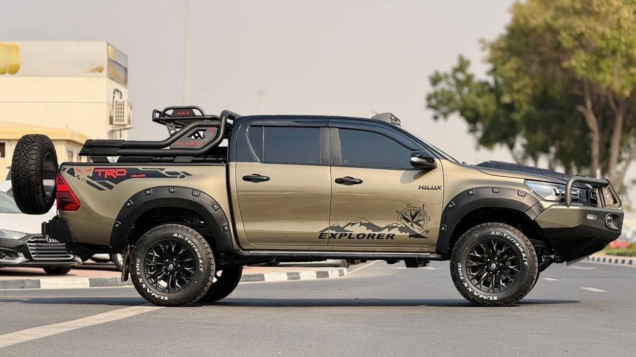 تويوتا هيلوكس 2019 | 2.8L DIESEL | AUTOMATIC TRANSMISSION | RIGHT-HAND-DRIVE | HEAVY 4X4 SPORTS BAR WITH BASKET |