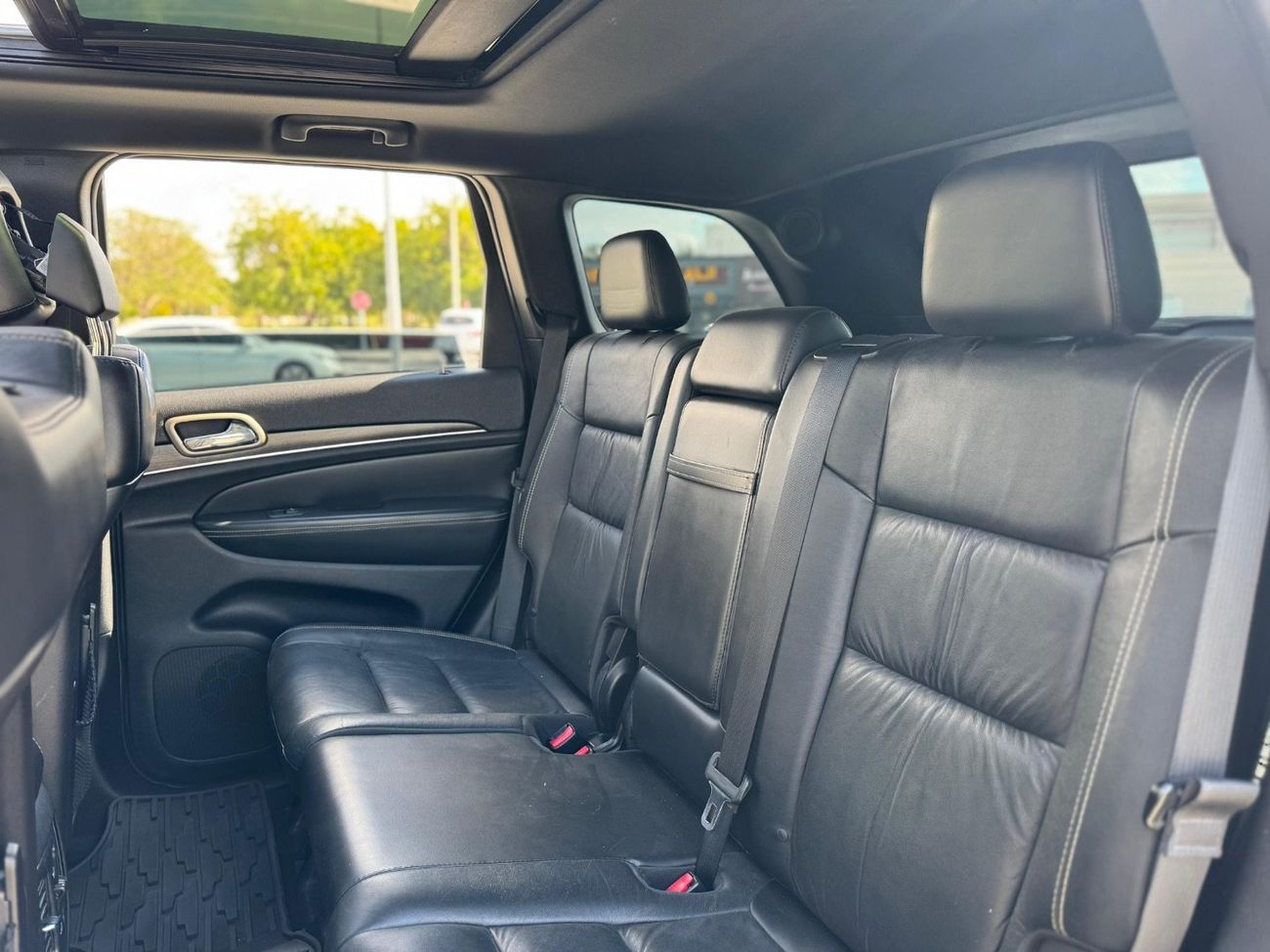 جيب جراند شيروكي Limited 3.6L