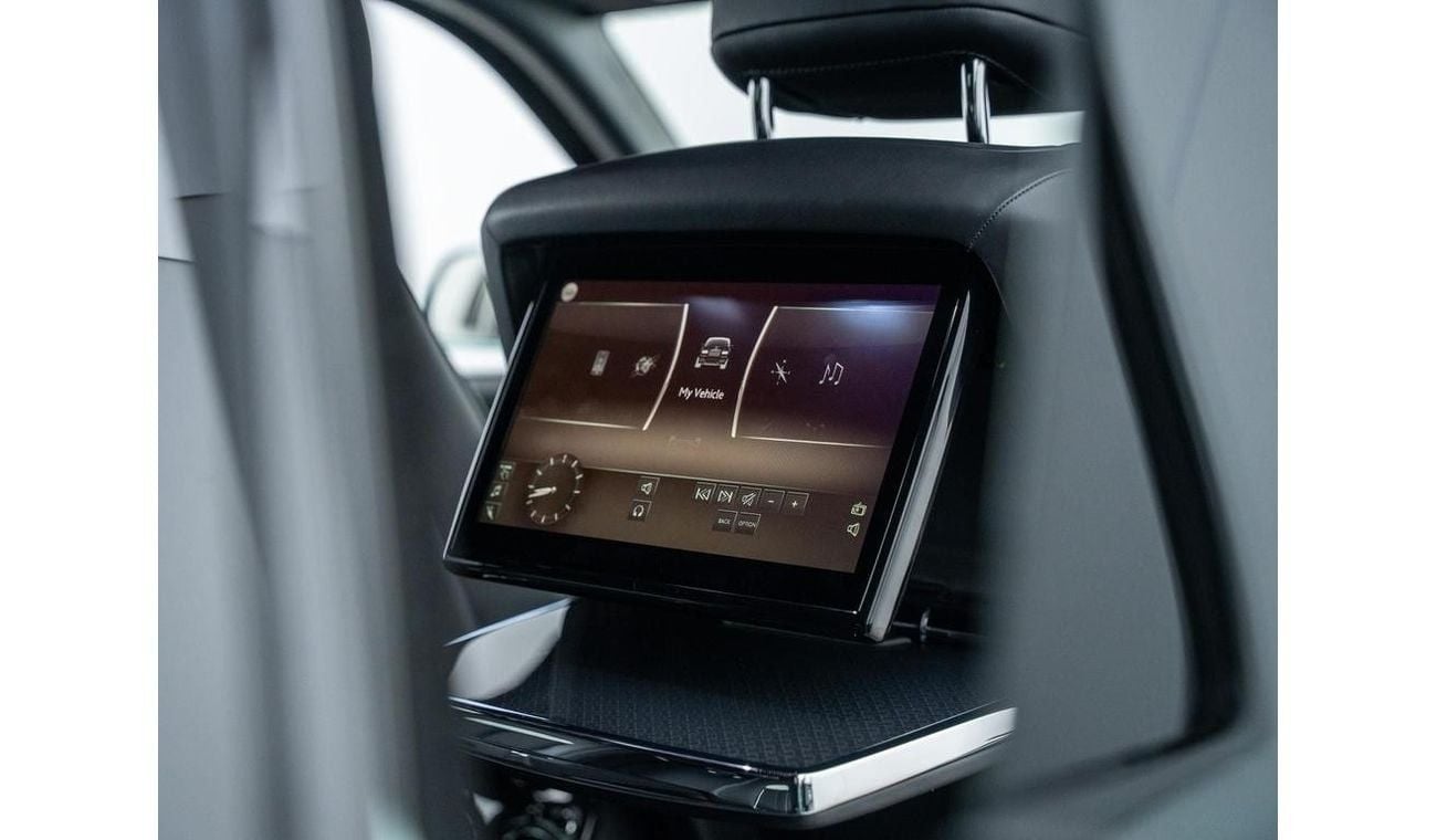 رولز رويس كولينان 6.75 V12 Black Badge RIGHT HAND DRIVE